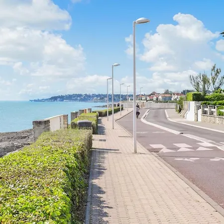 בית נופש Amazing In Saint-georges-de-didon