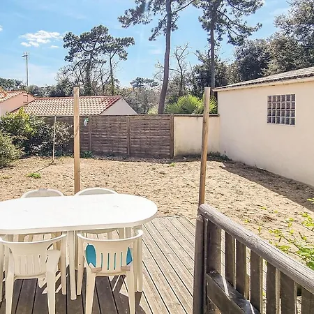 1 Bedroom Gorgeous In Saint-georges-de-didon Saint-Georges-de-Didonne