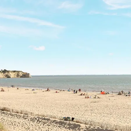 Amazing In Saint-georges-de-didon Hébergement de vacances *